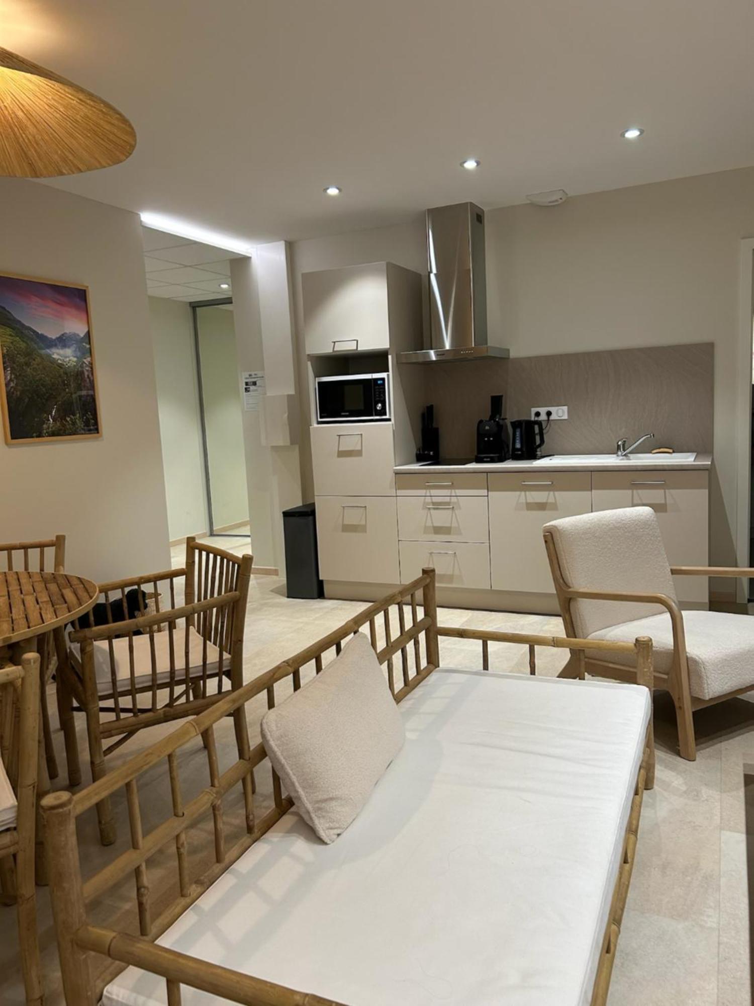 Logis Hotel Restaurant La Vraine Gironcourt-sur-Vraine Luaran gambar